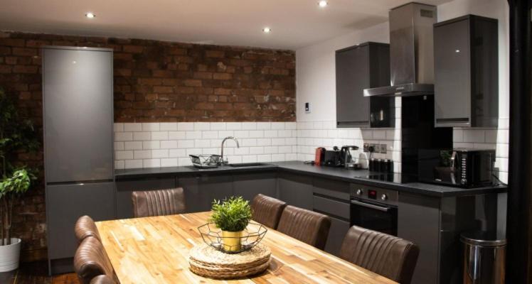 27 Stanley Street Aparthotel By Ustay Liverpool Buitenkant foto